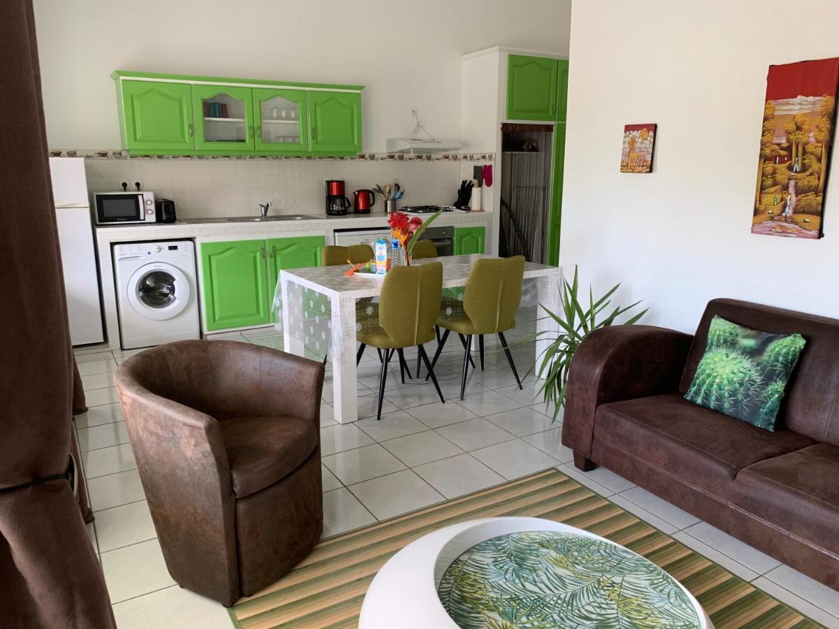 Apartamento Les Pommes Lianes Deshaies Exterior foto